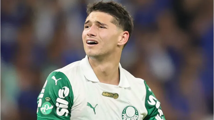 Aníbal Moreno está suspenso para o clássico entre Palmeiras x Santos.