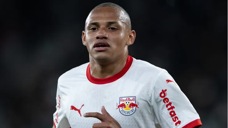Jhon Jhon volta ao Red Bull Bragantino após ser desfalque contra o Bahia