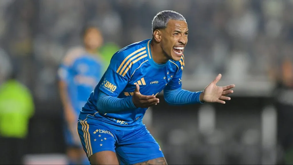 Matheus Pereira vive um grande momento no Cruzeiro - Foto: Thiago Ribeiro/AGIF