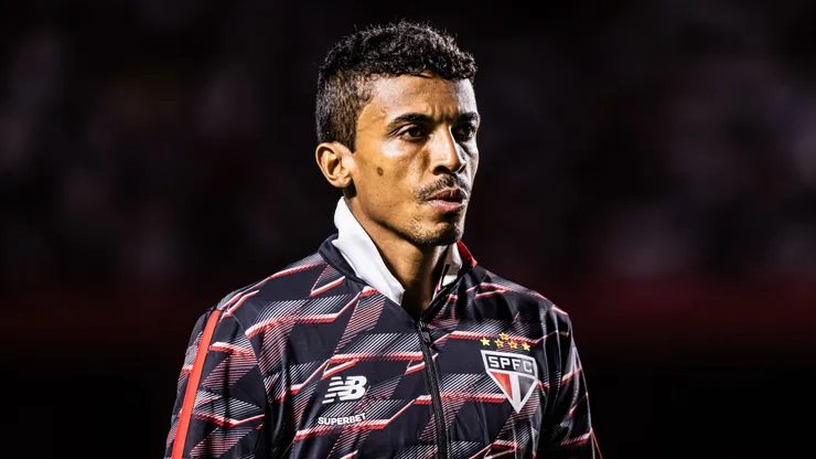 Luiz Gustavo tem futuro incerto no São Paulo.