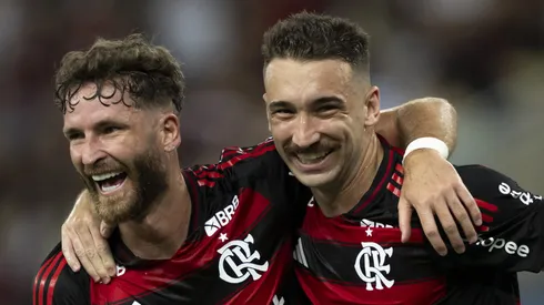 Léo Pereira e Léo Ortiz, zagueiros do Flamengo. Foto: Jorge Rodrigues/AGIF