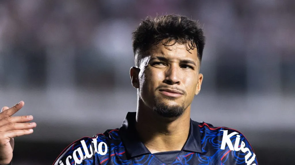 Foto: Abner Dourado/AGIF – Marcos Leonardo está descartado no Flamengo para 2026.