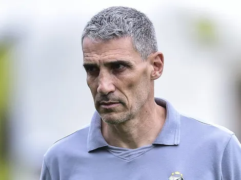 Santos coleciona problemas e entra em campo contra o Internacional com 10 jogadores pendurados