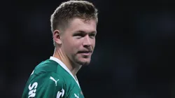 Zagueiro vive momento positivo no Alviverde