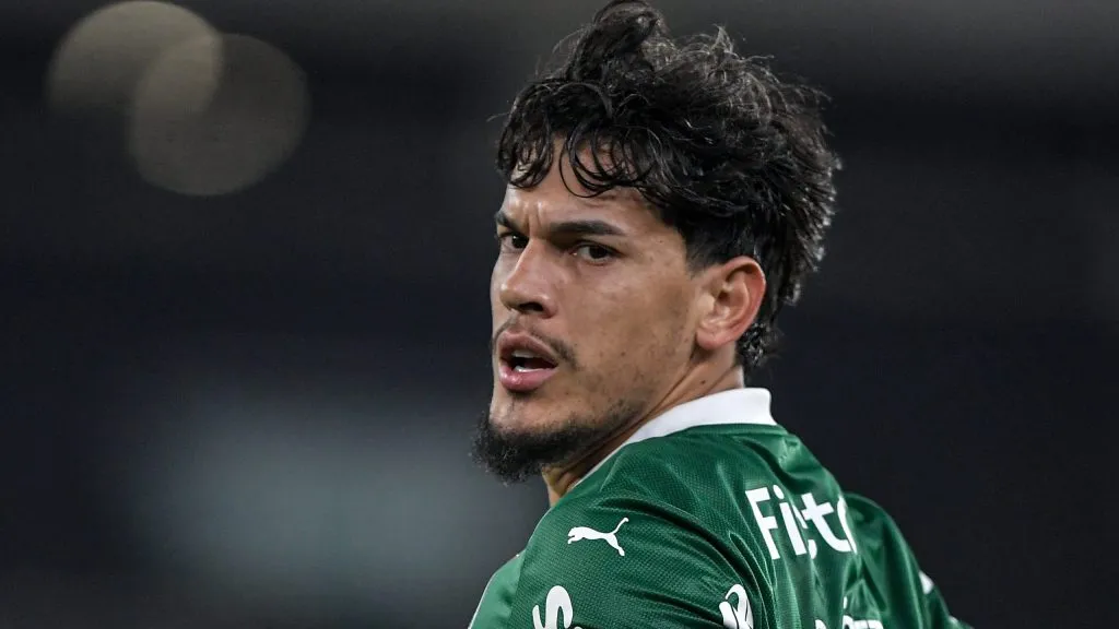 Zagueiro retorna após descanso