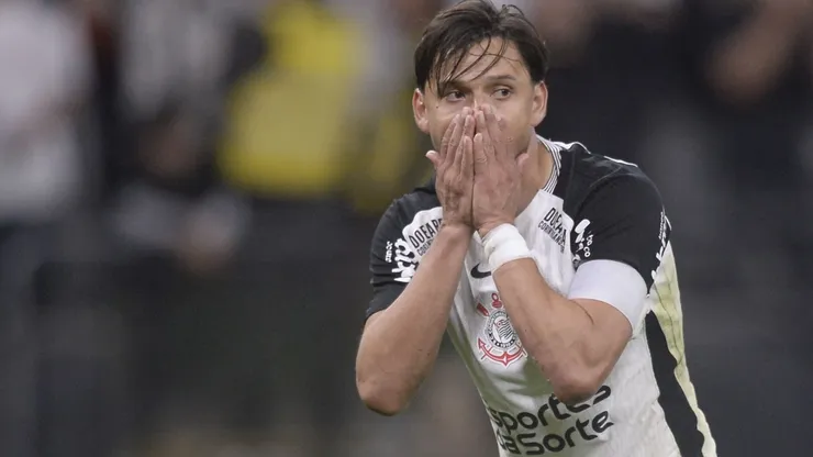 Romero despenca minutagem no Corinthians desde o retorno e tem futuro incerto no clube — Foto Alan MoriciAGIF