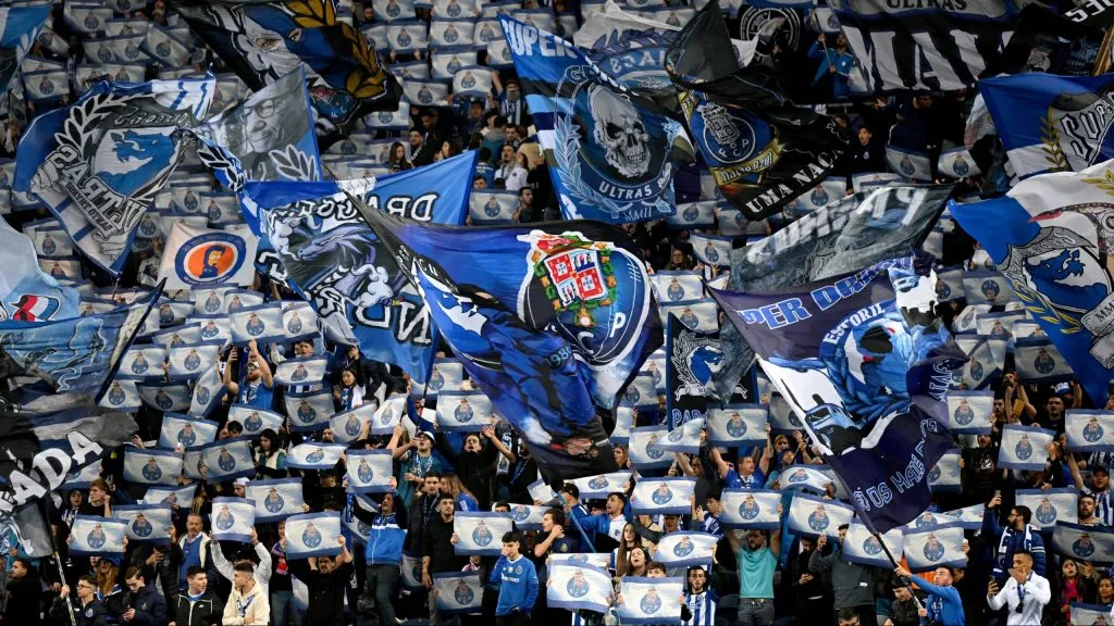 Torcida do Porto – Foto: Michael Regan/Getty Images