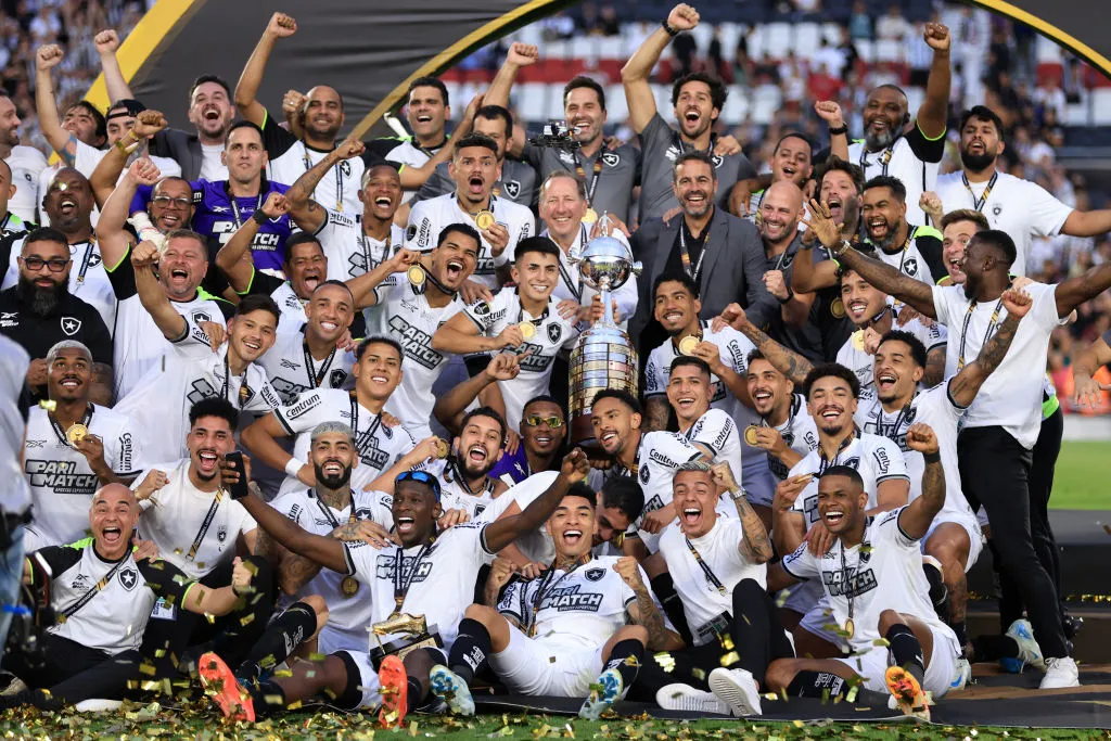 Botafogo bateu o Atlético Mineiro por 3 a 1 e conquistou sua primeira Copa Libertadores. Foto: Buda Mendes/Getty Images)