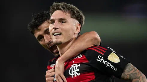 Lateral faz grande temporada – Foto: Jorge Rodrigues/AGIF.