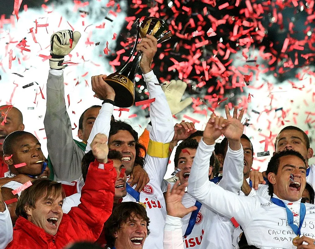 Fernandão foi um dos destaques do Internacional tanto no título da Libertadores e também do Mundial de Clubes  by Koichi Kamoshida/Getty Images)