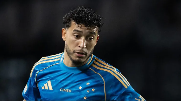 William, lateral-direito do Cruzeiro
