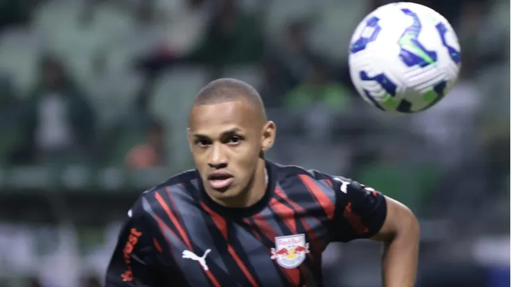 Jhon Jhon volta de suspensão para ajudar o Red Bull a voltar a vencer no Brasileirão