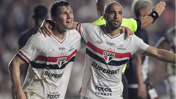 São Paulo derrotou o Vasco em São Januário e se aproximou da zona de classificação à Libertadores