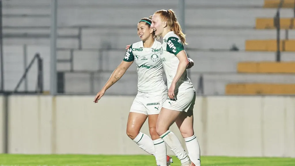 Jogadoras do time feminino do Palmeiras na Copa do Brasil