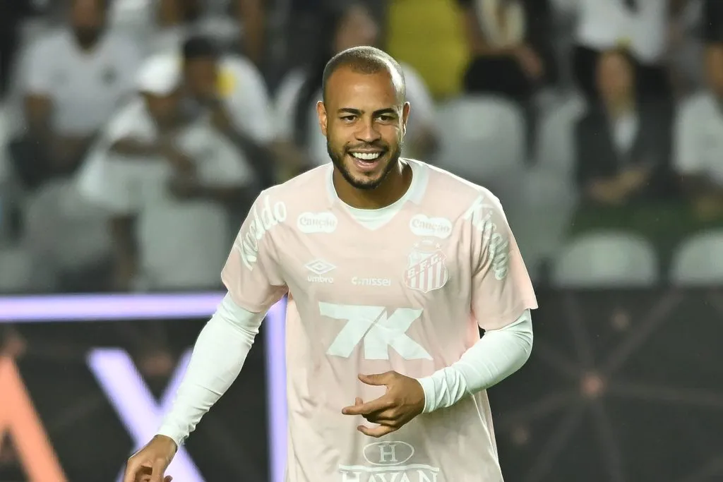 Mayke também entrará em campo contra Palmeiras ‘pendurado’ com dois cartões amarelos – Foto: Jota Erre/AGIF