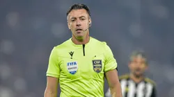 RJ - RIO DE JANEIRO - 31/07/2025 - COPA DO BRASIL 2025, FLAMENGO X ATLETICO-MG - O arbitro Raphael Claus durante partida entre Flamengo e Atletico-MG no estadio Maracana pelo campeonato Copa Do Brasil 2025. Foto: Thiago Ribeiro/AGIF