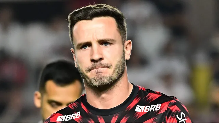 Saúl, meio-campista do Flamengo