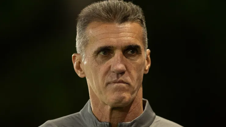 Vagner Mancini, técnico do Corinthians, durante partida contra o Bragantino no estadio Cicero De Souza Marques pelo campeonato Brasileiro A 2025. Foto: Joisel Amaral/AGIF