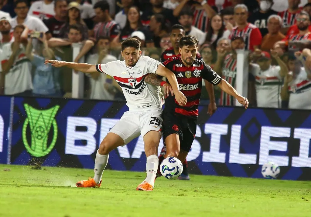 São Paulo segura o Flamengo e “ajuda” o Palmeiras. Foto: Mauricio De Souza/AGIF