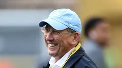 Textor, dono do Glorioso, sorrindo para foto.