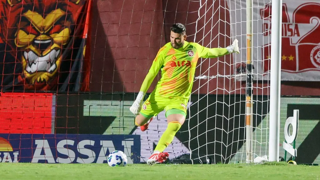 Ivan foi bem na partida, mas não evitou derrota – Foto: Ricardo Duarte / Internacional