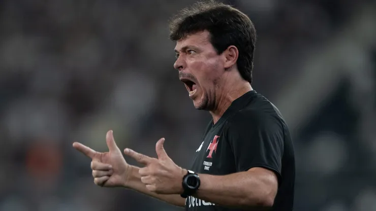 Fernando Diniz assumiu a culpa pela vitória do Botafogo.