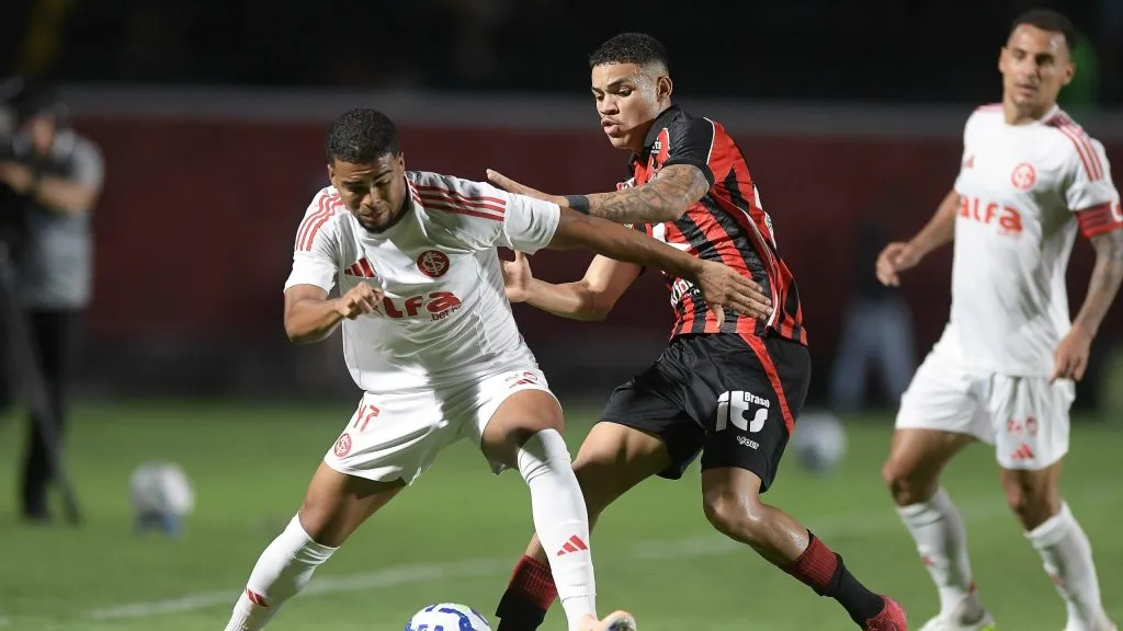 Internacional somou outra derrota na competição - Foto: Jhony Pinho/AGIF.