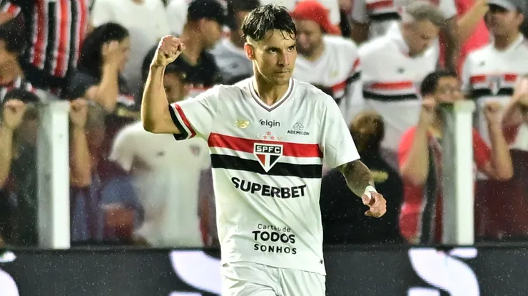 Ferreirinha consegue mudar status no São Paulo após atuação contra o Flamengo e volta ao radar de Crespo — Foto Jota ErreAGIF