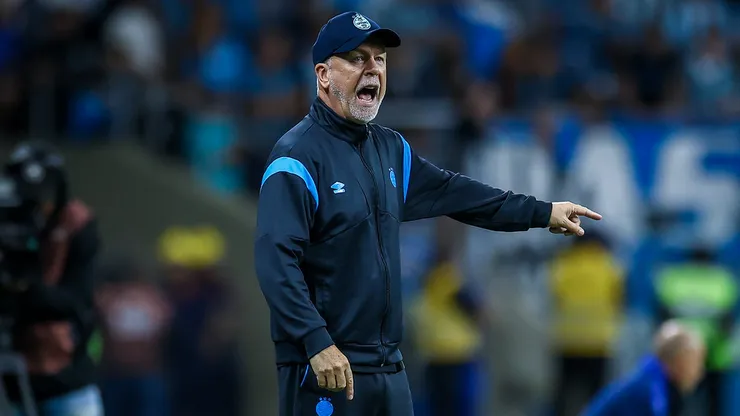Mano Menezes lamentou climão de técnicos com Ancelotti
