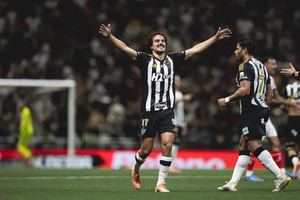 Igor Gomes marcou um golaço de falta na Arena MRV (Foto: Pedro Souza/Atlético)