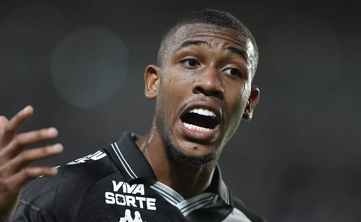 Rayan Miranda Rayan foi elogiado por Alex Telles: