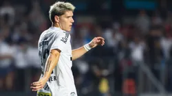 SP - SAO PAULO - 17/08/2025 - BRASILEIRO A 2025, SANTOS X VASCO - Benjamin Rollheiser jogador do Santos durante partida contra o Vasco no estadio Morumbi pelo campeonato Brasileiro A 2025. Foto: Marcello Zambrana/AGIF
