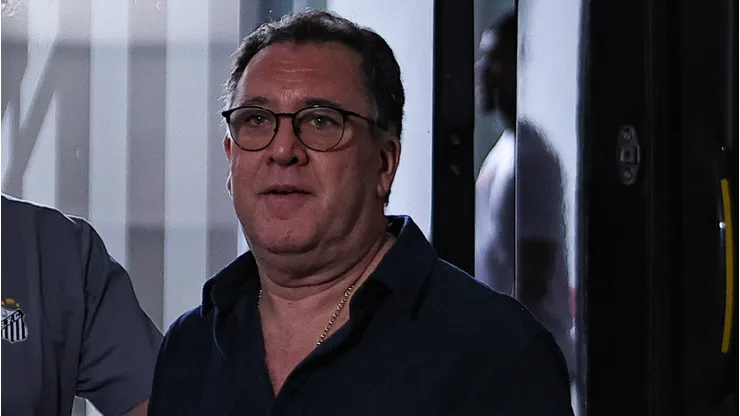 Marcelo Teixeira deu versão diferente do treinador no Santos.