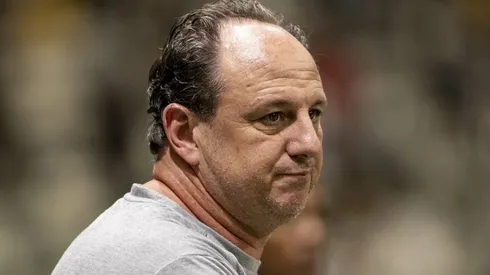 Ceni durante revés para o Atlético-MG