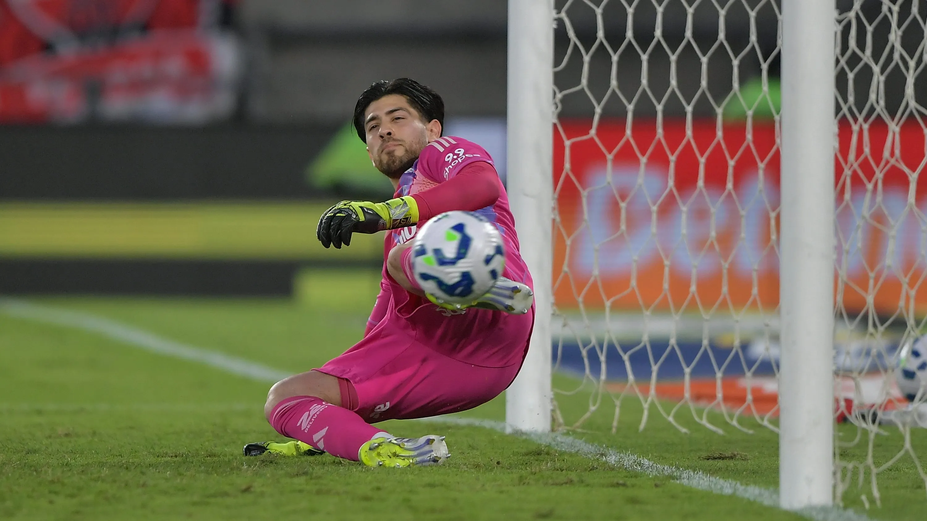 Rossi em ação pelo Mais Querido – Foto: Thiago Ribeiro/AGIF