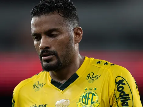 Reinaldo se revolta com arbitragem de Fluminense x Mirassol