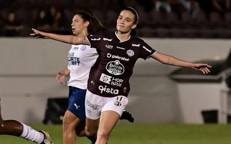 Júllia Beatriz comemora gol na Copa do Brasil. Foto: Rafael Zocco/Ferroviária