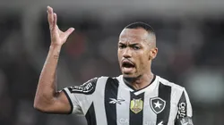 Marlon Freitas jogador do Botafogo durante partida contra o Fluminense no estadio Engenhao pelo campeonato Brasileiro A 2025. Foto: Thiago Ribeiro/AGIF