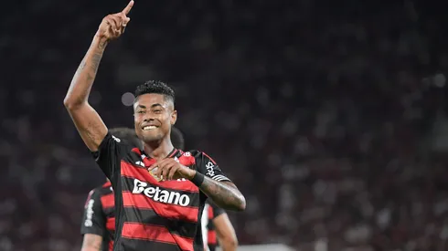 RJ - RIO DE JANEIRO - 01/11/2025 - BRASILEIRO A 2025, FLAMENGO X SPORT - Bruno Henrique jogador do Flamengo comemora seu gol durante partida contra o Sport no estadio Maracana pelo campeonato Brasileiro A 2025. Foto: Thiago Ribeiro/AGIF