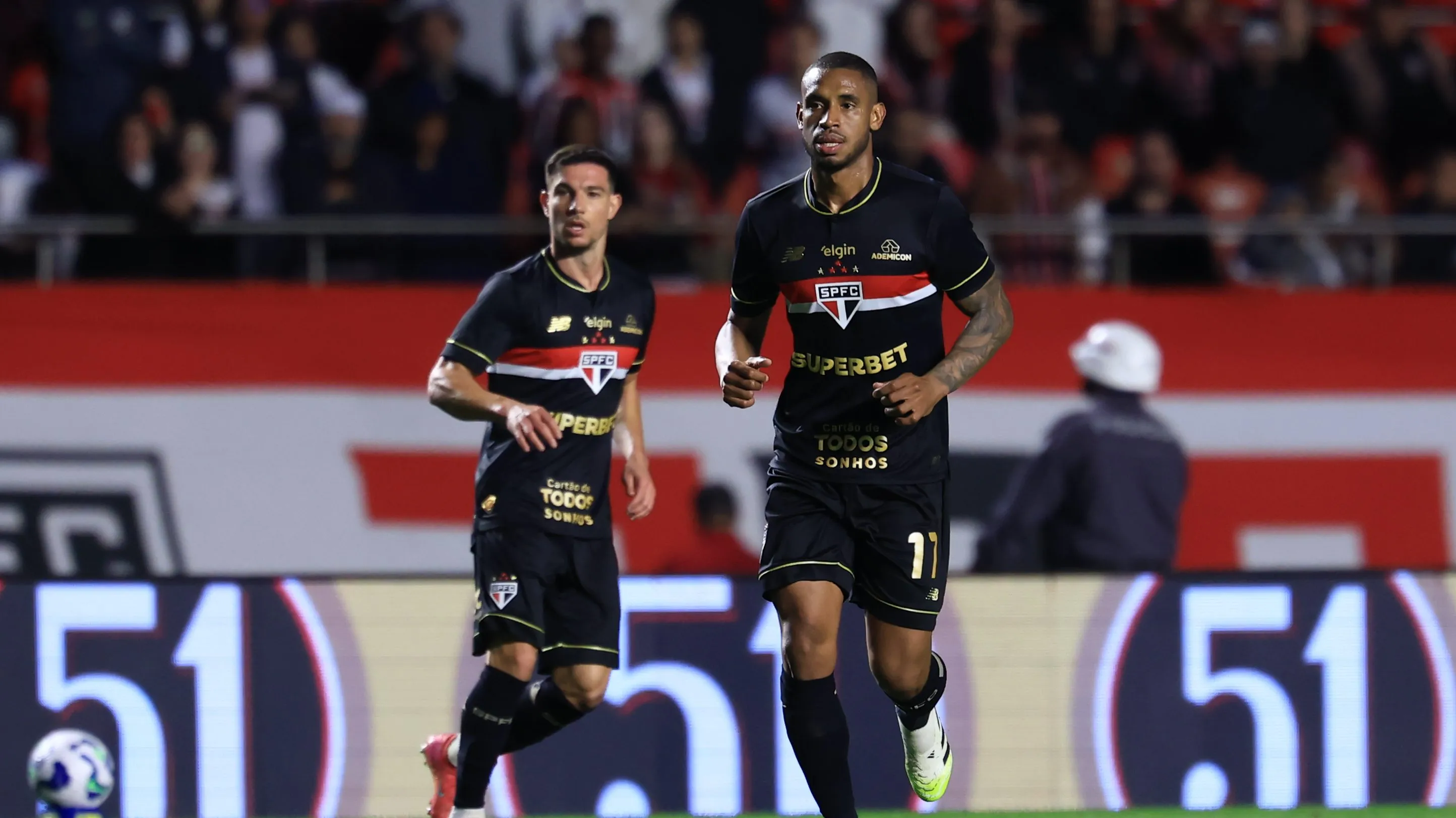 SP – SAO PAULO – 24/08/2025 – BRASILEIRO A 2025, SAO PAULO X ATLETICO-MG – Andre Silva jogador do Sao Paulo durante partida contra o Atletico-MG no estadio Morumbi pelo campeonato Brasileiro A 2025. Foto: Marcello Zambrana/AGIF