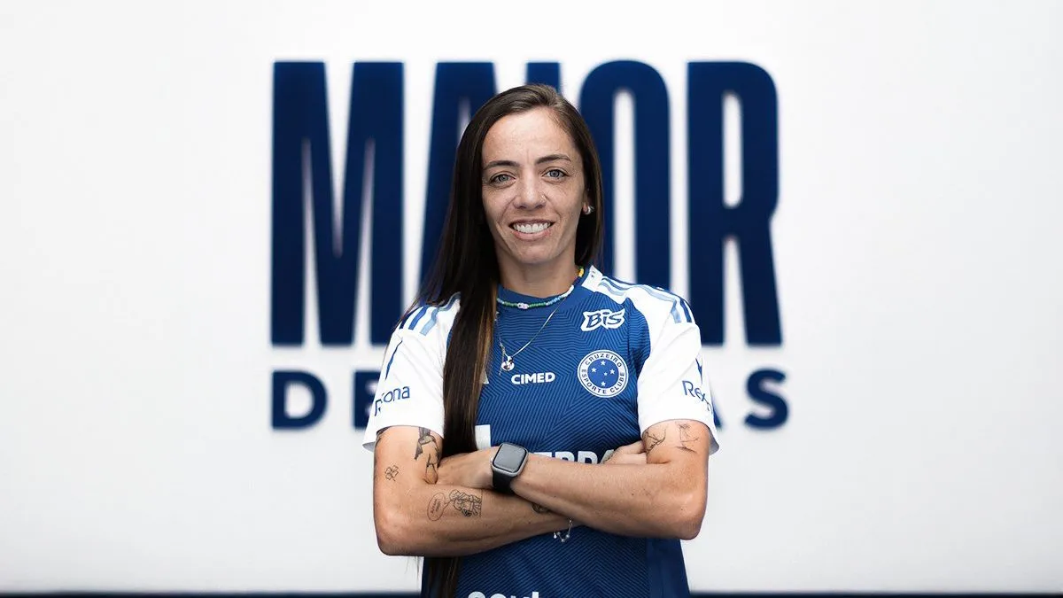 Pri Back jogadora do Cruzeiro renova contrato