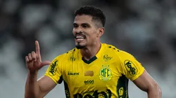 Lucas Ramon em ação pelo Clube do 017