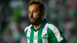 Nenê marca gol da virada do Juventude e "pede desculpas" à torcida do Vasco.