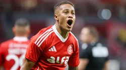 Vitinho, atacante do Internacional em partida pelo campeonato brasileiro