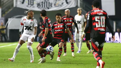 Neymar brilhou no primeiro turno contra o Fla. Foto: Mauricio De Souza/AGIF