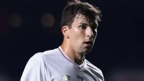 Tapia entra mal em derrota para o Bragantino e é criticado pela torcida do São Paulo. Foto: Marcello Zambrana/AGIF