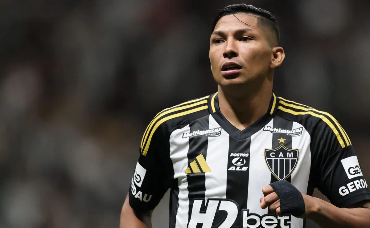 Asi Rony Rony comemora gols, vibra com vitória do Atlético-MG e mira o futuro