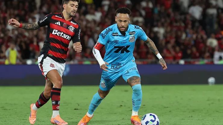 Neymar ao lado de Arrascaeta. Photo by Wagner Meier/Getty Images