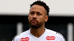 Neymar começou como titular na partida diante do Flamengo no Maracanã