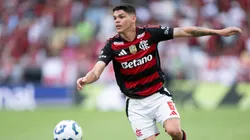 Ayrton Lucas é criticado pelos torcedores. Foto: Jorge Rodrigues/AGIF